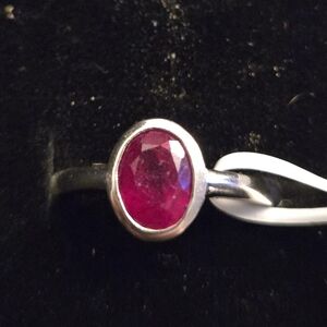Genuine African Ruby 925 Silver Bezel Setting Ring. Size 5